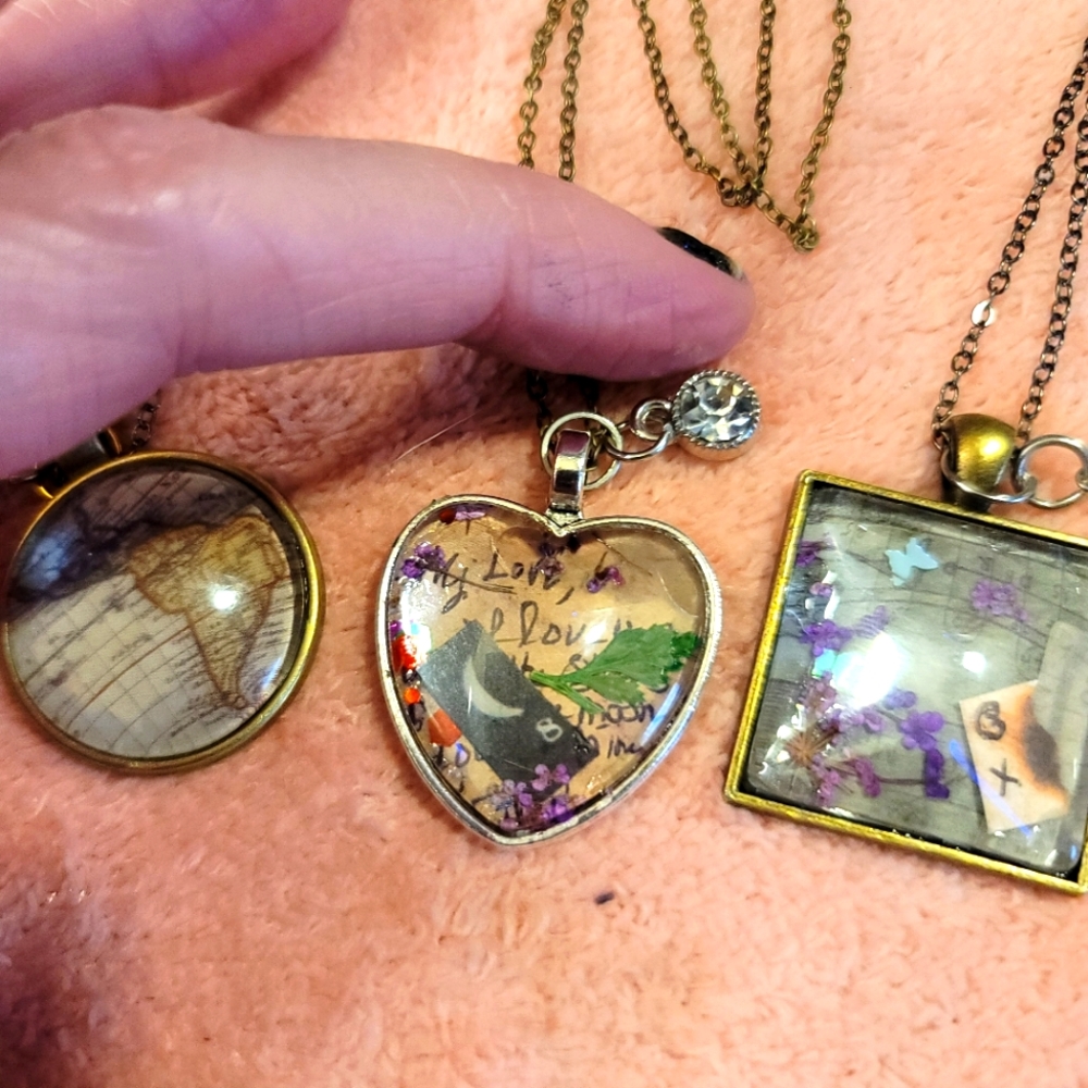 Back in time Broaches